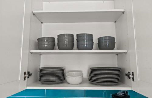 Sunshine House #1-Selfie-Friendly - Steps to Beach - Foto 31