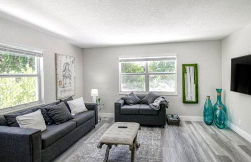 Dog friendly condo with beach access, hot tub, firepit - Foto 8