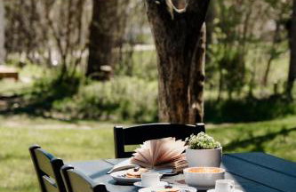 Charming Cabin with Hot Tub & Fire Pit - Foto 55