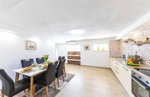 Amazing Home In Prgomet With Wifi - Foto 26