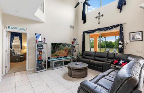 Family Friendly Emerald Island Resort Vacation Home with Private Pool and Spa Near Disney - Foto 6