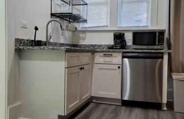 Walk to Duke Campus! 1 Bedroom in Trinity Park! - Photo 17