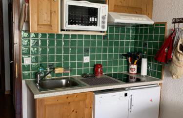 2 pièces La Clusaz Centre village dans petite résidence - Foto 12