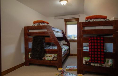 Alpine Airspace by KABINO Airpark Foosball Garage Satellite - Foto 38