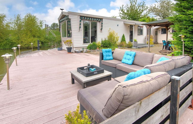 Water Villa in Ooltgensplaat Near Volkerak - Photo 15