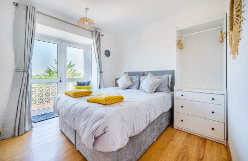 Pebble Paradise Beachfront Family Getaway - Foto 23