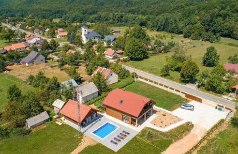 Luxurious Home In Brusane With Sauna - Photo 16