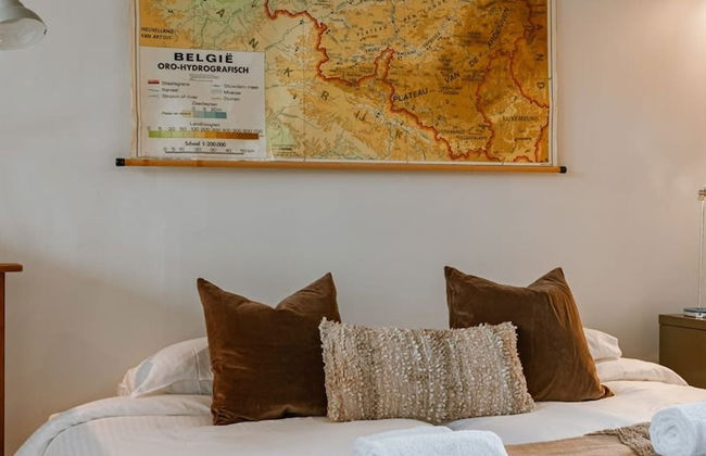 Charming Mansion in Vibrant Antwerp - Photo 19