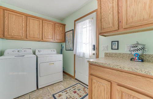 Lakefront Home with Yard and Views in Cheboygan! - Foto 24