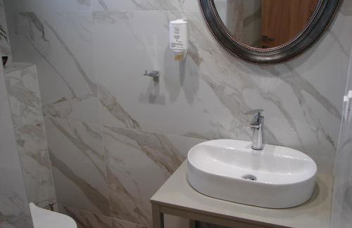 FOUR REASONS - Foto 75