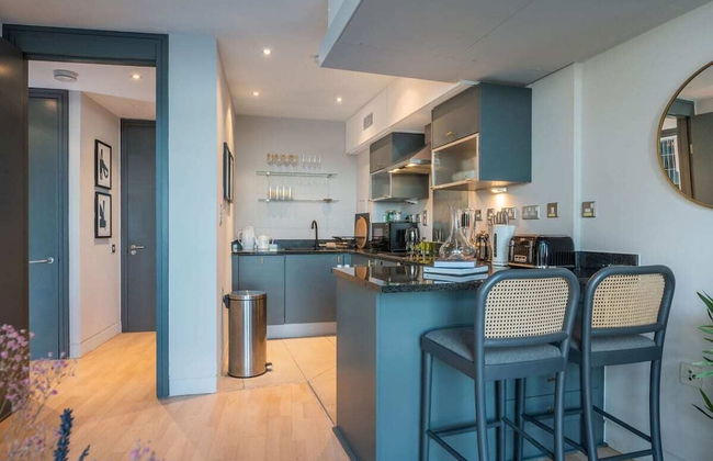 The Parliament View Escape - Modern 1bdr With View - Photo 12