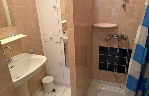 Maison de Vacances Cosy à 800m de la Plage avec Cour Privative et Accès WIFI - FR-1-231-161 - Photo 8