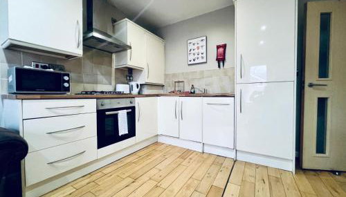 Lovely 3 Dbl Bed (sleeps upto 6) close to centre. - Foto 2, stove, dishwasher, pet friendly, toaster, minibar