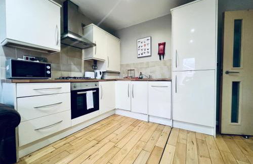 Lovely 3 Dbl Bed (sleeps upto 6) close to centre. - Foto 2