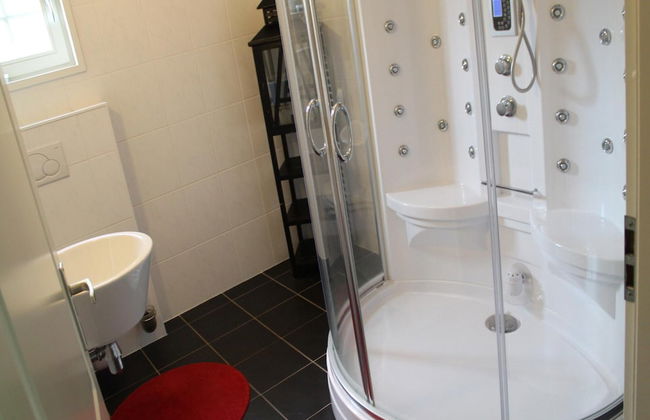 Nice House near River - Photo 7