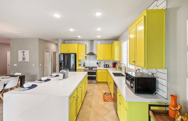 Kaleidoscope by Avantstay Colorful Escape + Pool - Foto 5