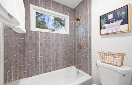 Light Bright OP Remodeled Home 4BD 2BTH - Foto 33