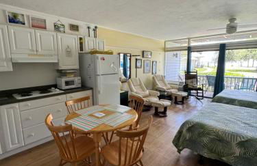 Unit 126 at Park Place in Cedar Key, FL - Foto 7