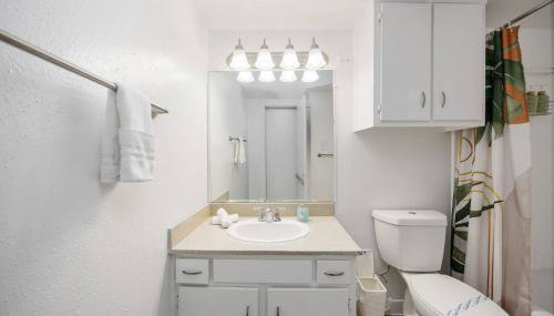 Towne Plaza Apartments #292 in the Galleria Area - Foto 4