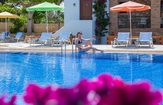 Omega Platanias - Foto 43