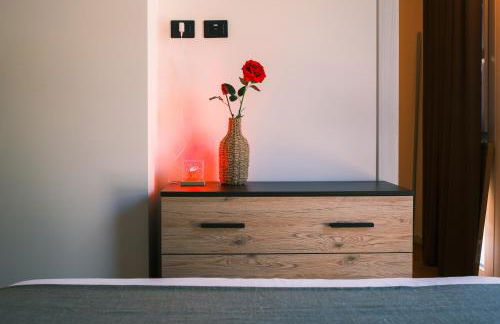 Costa Blu - Pool and terrace overlooking the lake - Foto 11