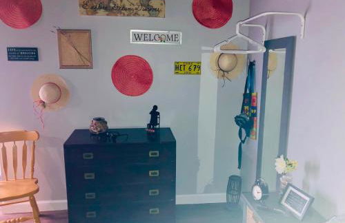 Private Studio Cabin steps from Calle 8 - Foto 33