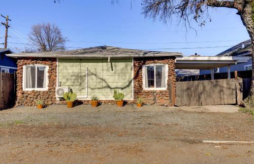 Clear Lake Living! Pet-Friendly Gem with Fenced Yard - Foto 28