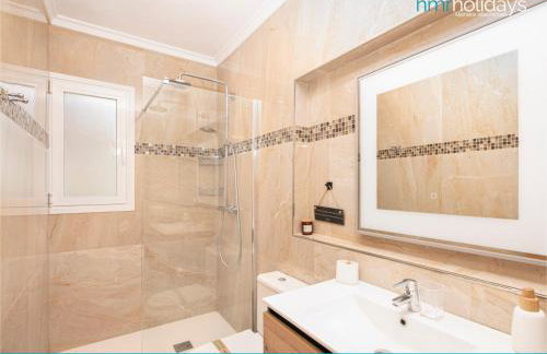 Villa George - HMR Holidays - Foto 27
