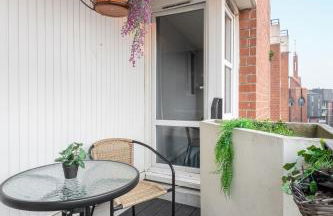 Grand T2 à 8mn de Lille et Stadium Terrasse et parking privé - Foto 31