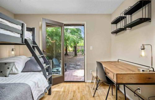 Cozy River Forest Retreat - Foto 28