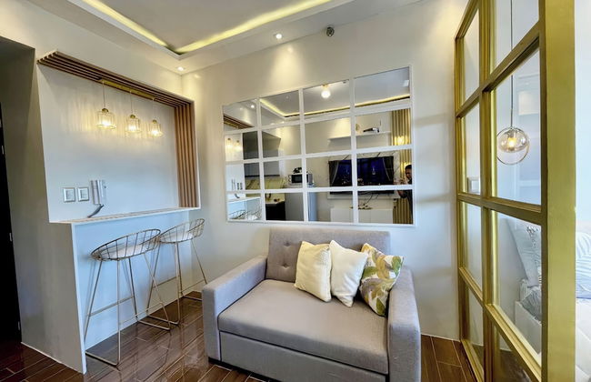 Luxurious White & Gold Haven in Makati - Foto 10