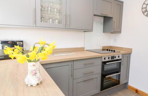 Summerseat - Photo 16