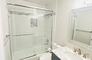 Contemporary, newly renovated and great location - Foto 8