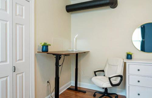 Upscale Shadyside 2 BR, 2 Bath Suite in walkable neighborhood - Foto 25