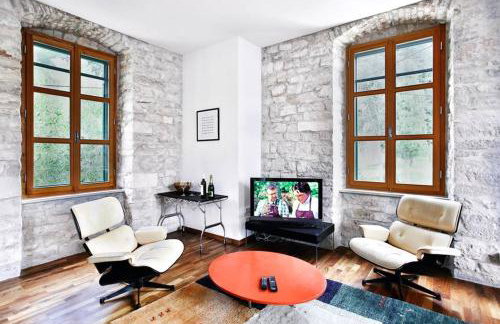 Private luxury Villa del Mar on Solta for up to 10 persons, heated pool, free parking, next to sea! FREE Kajak & Mountainbikes, GREAT living area & privacy! - Foto 15