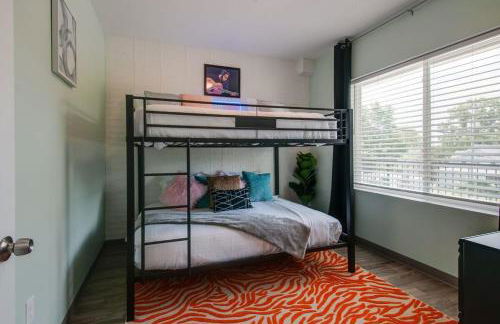 NEW 4 Bedroom Apt Near DT Walk to Restaurants - Foto 34