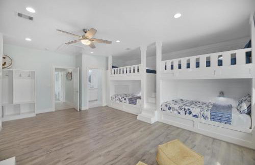 Near Beach Large Home Sleeps 22 BBQ Soaking Tub - Foto 29