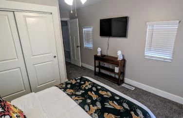 Zoobilee-on Zoo Blvd - Foto 5