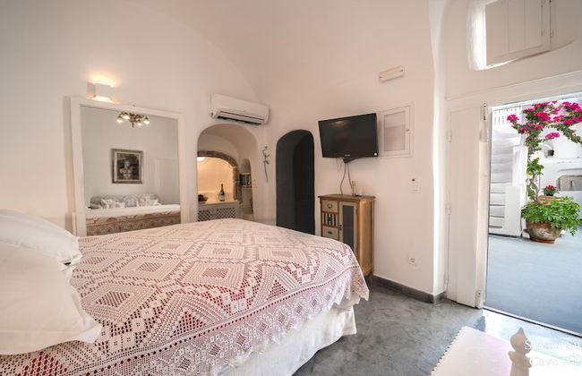 Santorini Paradise - Photo 19