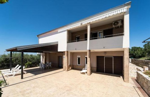 2 Bedroom Lovely Apartment In Rtina - Photo 9