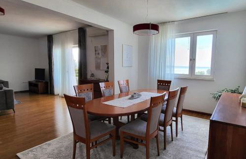 SUN apartment with SEA VIEW and shared POOL - Foto 9
