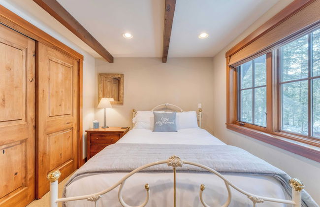 Ward Creek by Avantstay 5 Min Walk to Lake, Deck - Foto 28