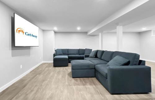 The Mendon House Brought to you by GetAway Vacations - Photo 27