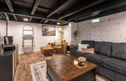 Stunning Modern Cabin with Hot-tub in Makanda, illinois - Photo 27