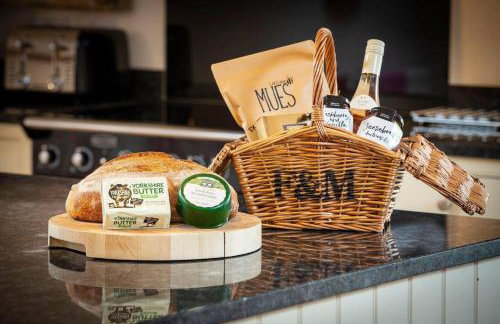 Stay Lambing Live - Photo 15