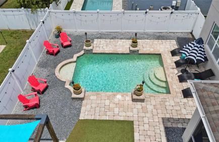 Poolside Tampa Stay- Game Room & Glam Room- Pool- Darts- Pool Table- Next to MacDill AFB - Foto 34