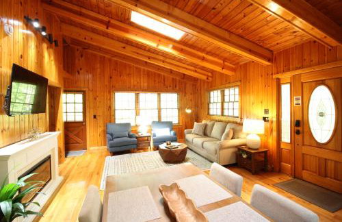 Haus in the Heart of Helen - Vacation Suites - Foto 41