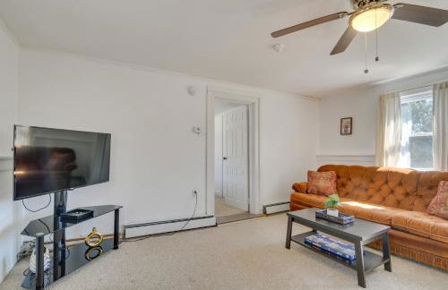 Oakland Apt on Messalonskee Lake with Dock Access! - Foto 5