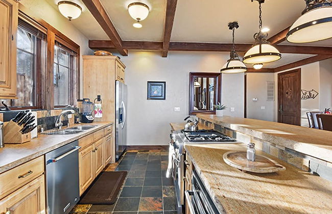 Homewood on the Lake - Photo 6