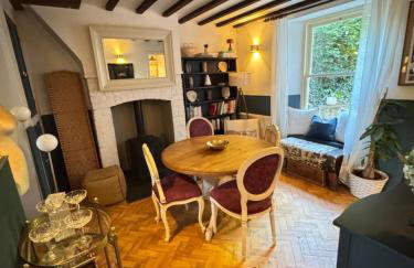 Boho Chic Cottage & Wild Garden nr Soho Farmhouse - Photo 18